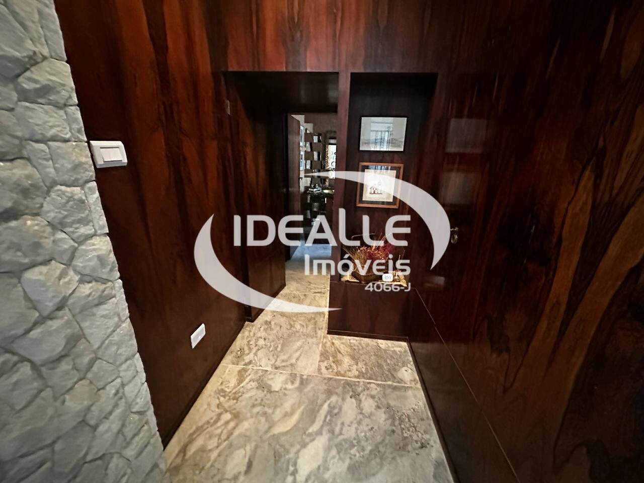 Casa Residencial/Comercial Hugo Lange