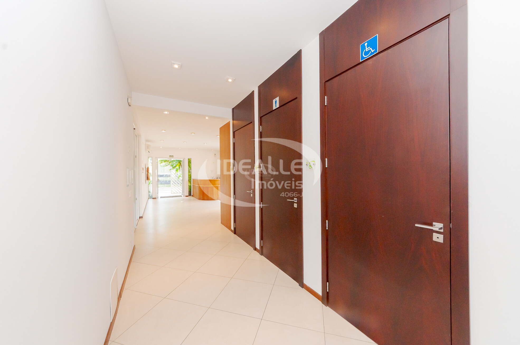 CASA COMERCIAL