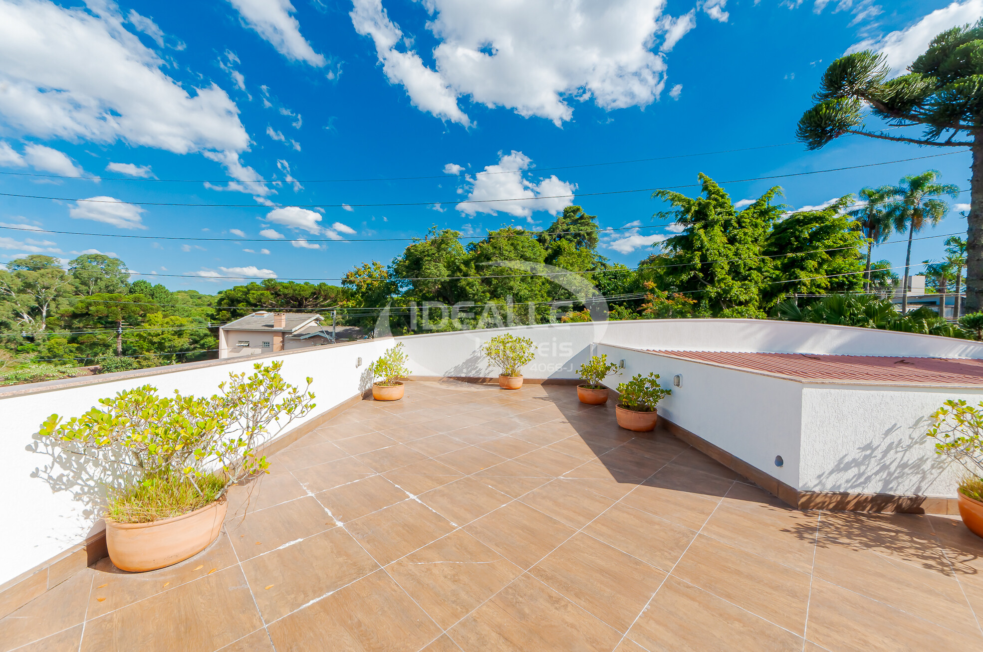 CASA COMERCIAL