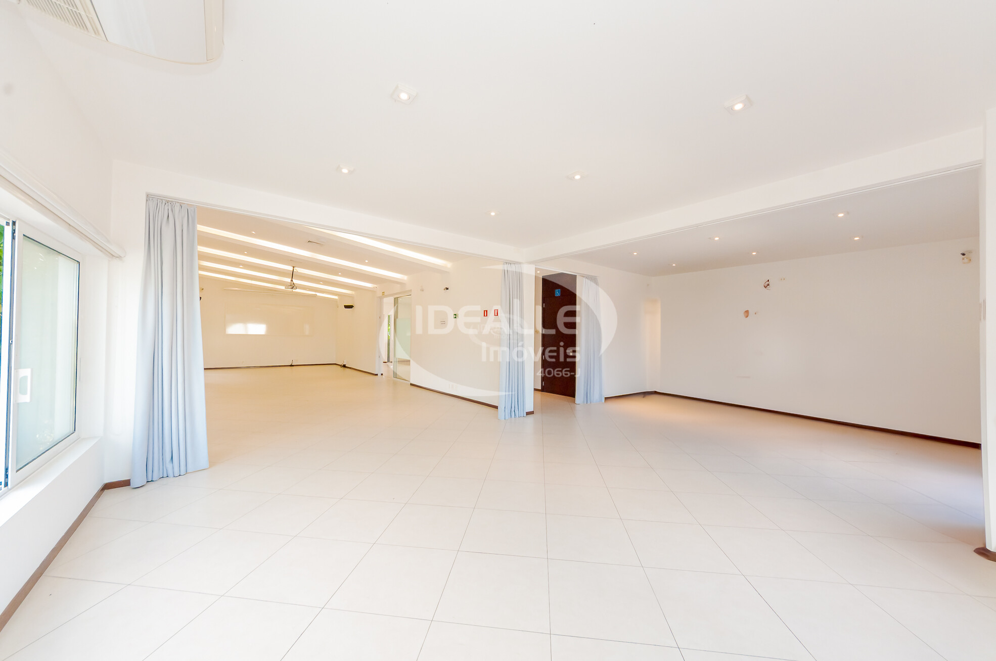 CASA COMERCIAL