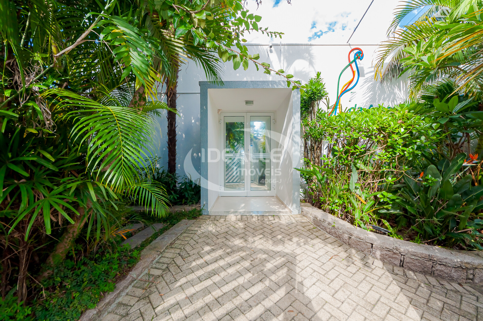 CASA COMERCIAL